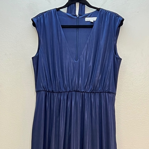 Dress the Population Krista V-Neck Tie Waist Slit Dress - Picture 3 of 9